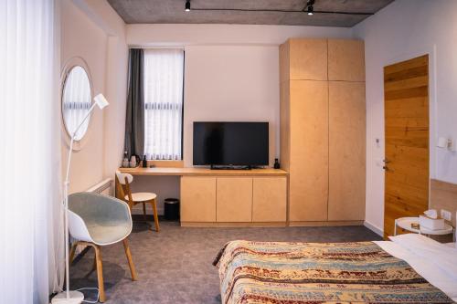 Dilijani Tun - image 5