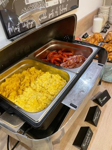 KViHotel Budapest - image 6