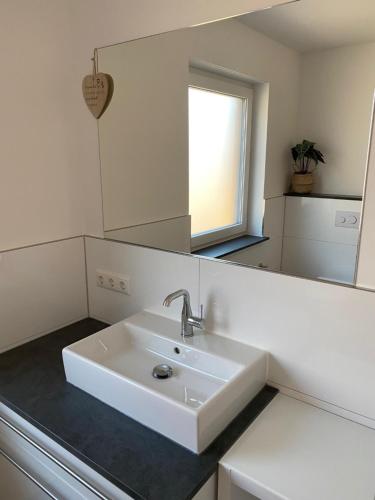 Bathroom, Gastehaus Roggenhorst - aufwandig saniertes Haus, 200 qm Wohnflache, 3 Bader in Hamberge