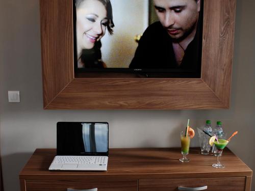 Atlantic Hotel - Free Parking, Sofia (photo 7)