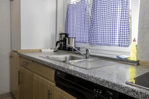 Apartment in Lopar with Terrace, Air conditioning, WIFI, Dishwasher (4612-1), Lopar (photo 9)