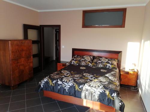 Queen Room with Balcony