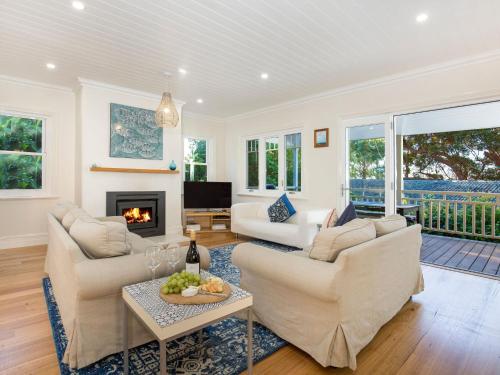 This Is It by Jervis Bay Rentals