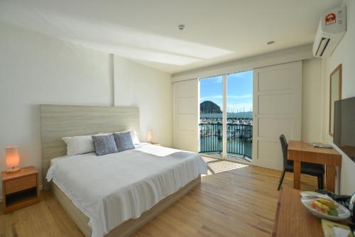 room detail thumbnail 0