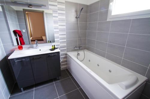Fürdőszoba, Hotel Les Petits Oreillers in Saint-Martin-d'Ardeche