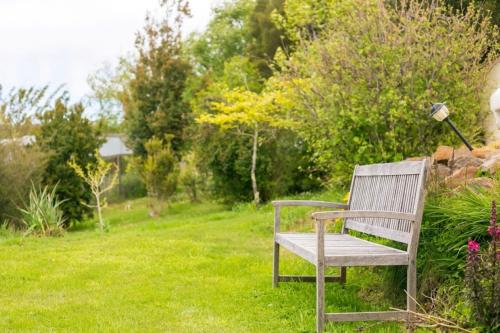 สวน, 3 Hills at The Good Place in แครเดิ้ลเมาเท่น