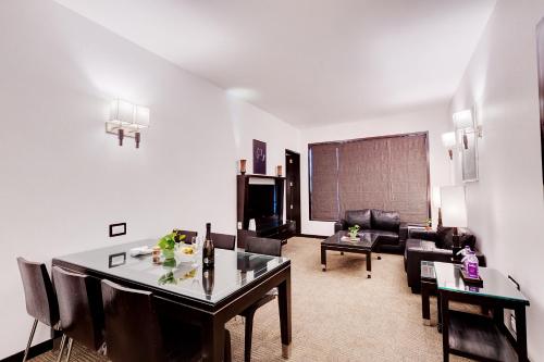 Seadmed, E-Square The Fern Pune, Series by Marriott near Parvati Temple