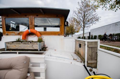 Houseboat Jana - with sauna and terrace