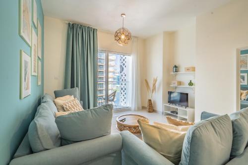 Stylish Waterfront Apartment With Views on Canal, Дубай (фото 5)