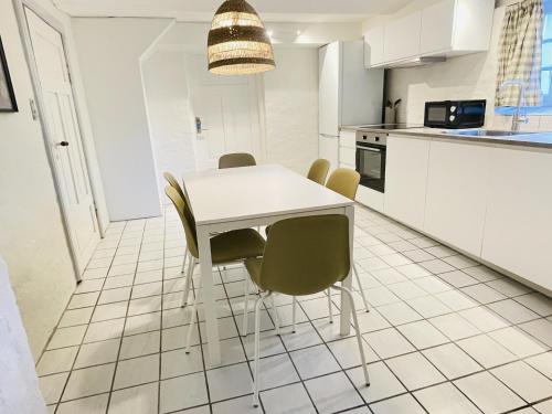 aday - Aalborg Mansion - Charming 3 Bedroom Apartment