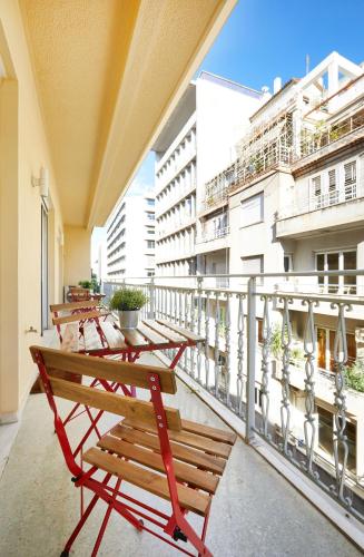 Chloe Boutique Apartments Nikis