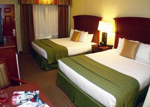 Quality Inn & Suites Santa Cruz Mountains Ben Lomond - image 11