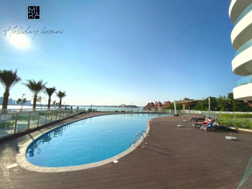 Mira Holiday Homes - Lovely 1 bed on Palm Jumeirah with Beach access