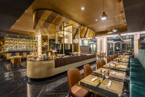 Emerald Downtown Luxury Suites by Continental Group, Budapest (photo 4)