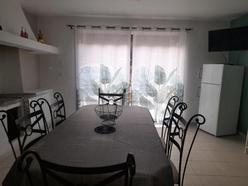 PLAISIANS gîte à louer Brantes