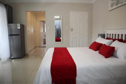 The Kindaspace - Lovely Suite in a Peaceful Suburb, Centurion