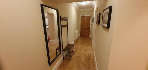 Picture of Luxury Spacious 2 Bed Apartment Free Ample Parking