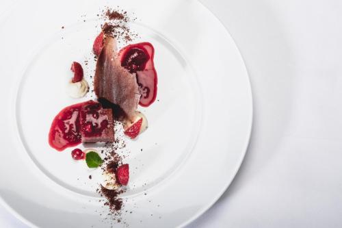 Panorama Hotel Huberhof - image 11