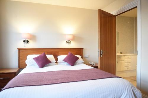 The Royal Hotel - image 12