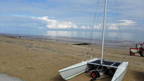 Great Family House, 80 m to the sea, in Normandie