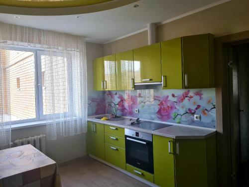 Квартира на Пролетарскои с просторнои кухнеи