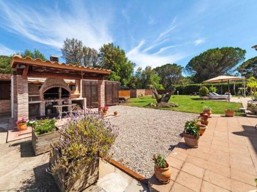 Casa Rustica con piscina en Girona