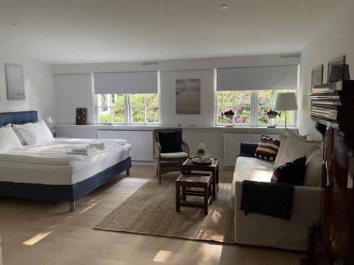 1 queen bed