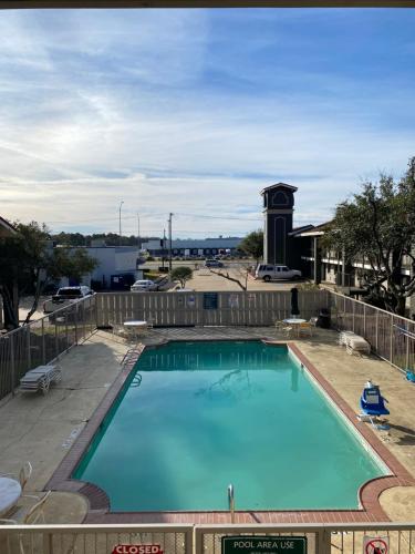 游泳池, 泰勒溫德姆拉昆塔酒店 (La Quinta Inn by Wyndham Tyler) in 泰勒 (TX)