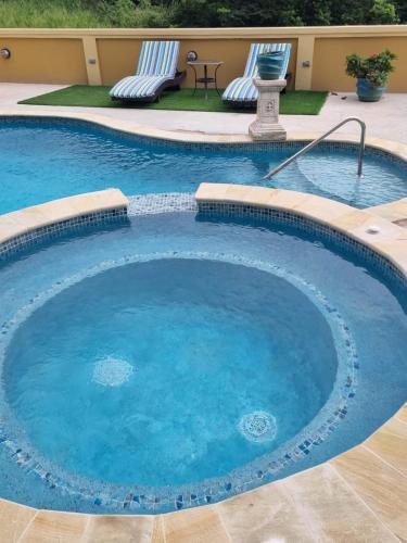 Piscine, Paradise Place Apartments in Tobago