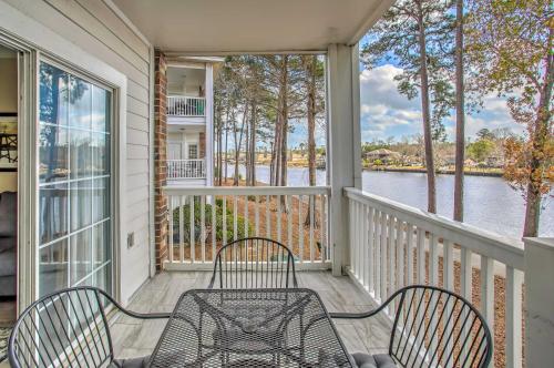 parveke/terassi, Riverfront Myrtle Beach Condo Balcony and Pool in Forestbrook