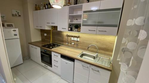 Zrinyi Central Apartman with free parking