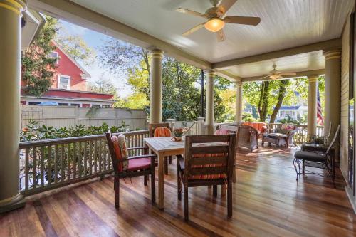 Exterior view, DeBary Inn in Summit (NJ)