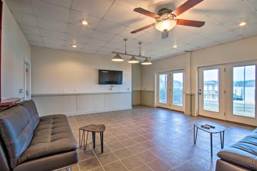 Dreamy Ridgeway Home with Grill on Lake Wateree! Dreamy Ridgeway Home with Grill on Lake Wateree!