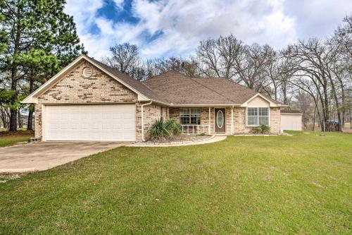 . Family Alba Home w/ Boat Dock on Lake Fork!
