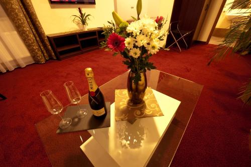 Suite (2 Adults)