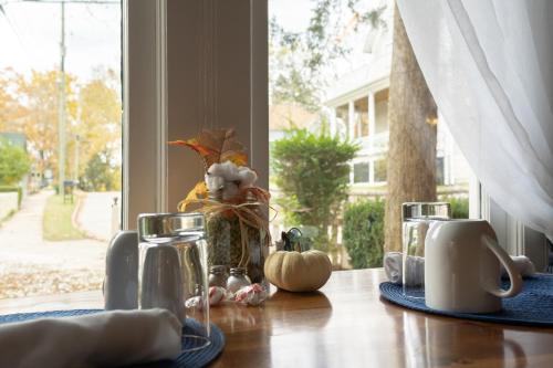 5 Ojo Inn Bed and Breakfast 5 Ojo Inn Bed and Breakfast