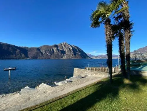 Luganersee, Pool, Strand, Parkplatz, Suite in Bissone, Schweiz