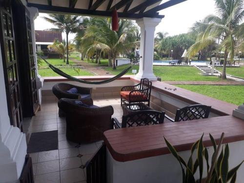 Conjunto vacacional Cocomar-Casa 6-4h in Kodžimjesa