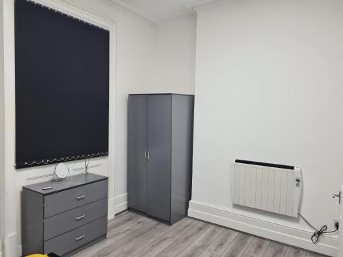 Picture of West Street 3-Bed 3-Ensuite Apartment Leicester