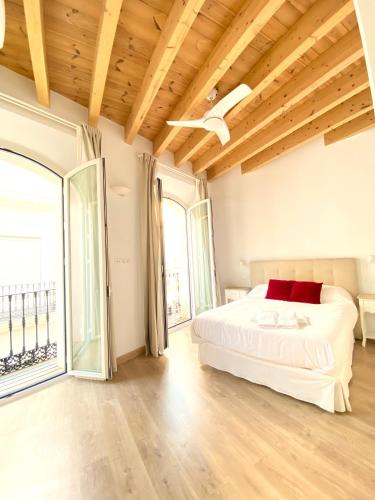 Top-notch downtown house with private rooftop terrace and parking opt, Seville (photo 6)