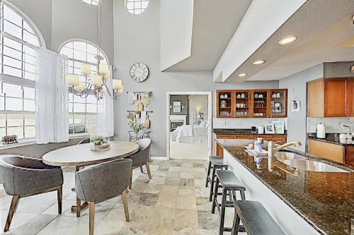 The Island on Lake Travis in Lago Vista, USA