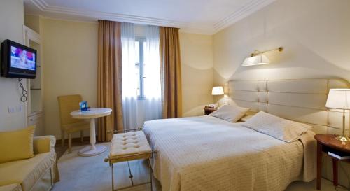 1 queen bed