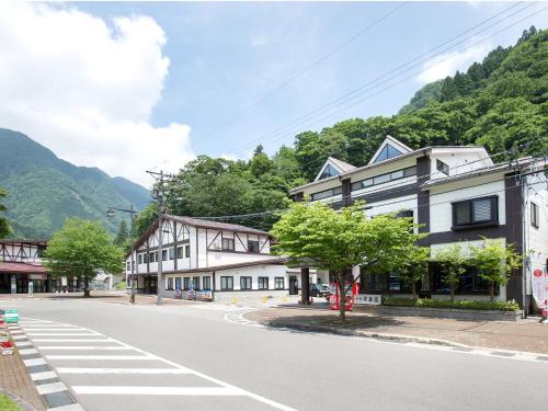 Tateyama Kurobe Alpine Route Senjuso 立山黒部アルペンルート千寿荘 Toyama