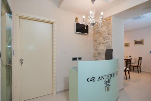 Heritage Hotel Antique Split - image 6