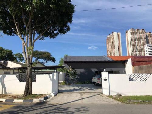 Best Location Big Land House in Penang Georgetown