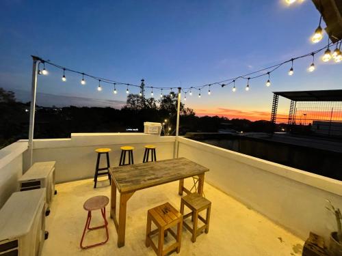 Balcony/terrace, Room Story Hostel in Ayutthaya