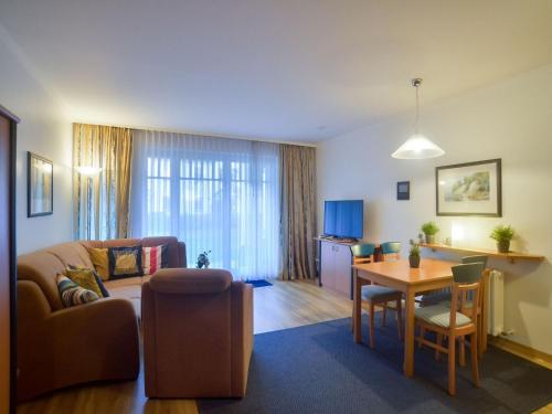 Dünenpark Binz - Komfort Ferienwohnung mit 1 Schlafzimmer und Terrasse im Erdgeschoss 075 in Binz, Deutschland