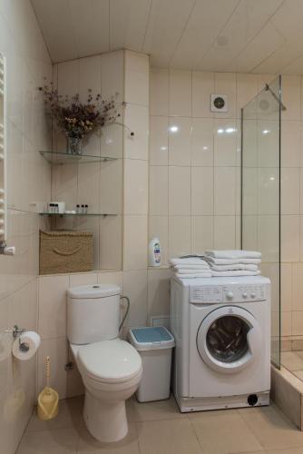 3 bedrooms, 5 beds