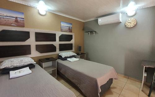 Genesis Self Catering Apartments in 皮勒斯