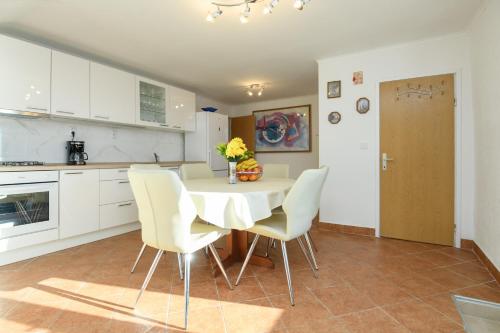 Village house Ana Dubravica - image 7